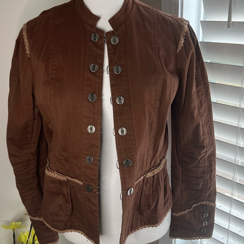 Lightweight jacket - Picture 3 of 13